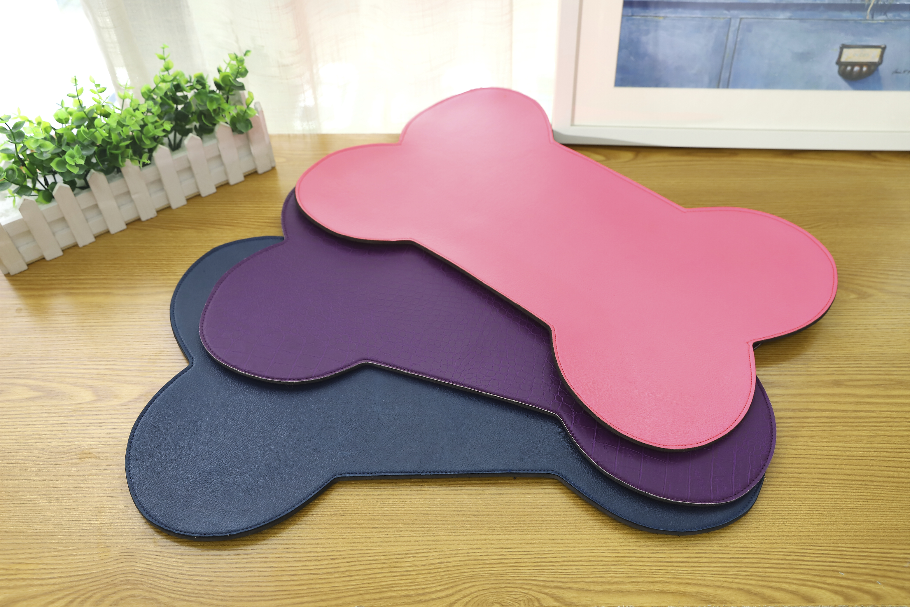 Bone Shape Wholesale dog feeding mat, Pet Bowl Mat,Food Pet Feeding Mat with cheap price