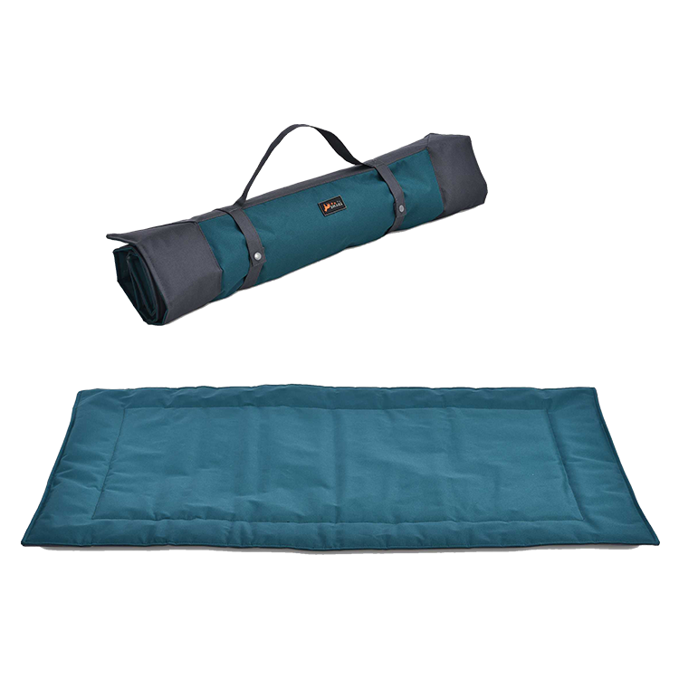 Easy Storage Roll And Snap-fastener Go Travel Pet Mat with Machine-washable Cover