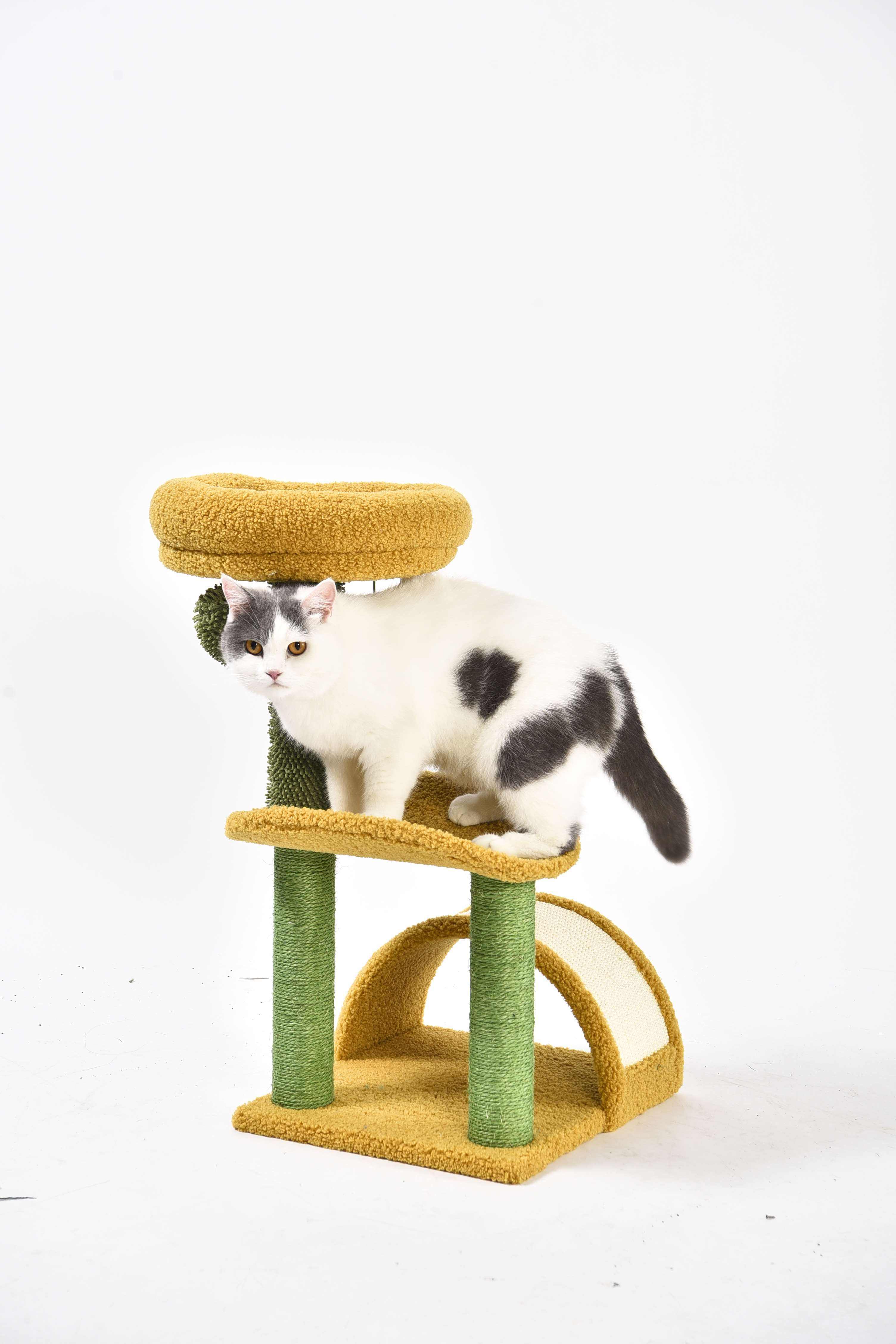 Plush Perch Sisal Cactus Cat Post with Scratching Pad